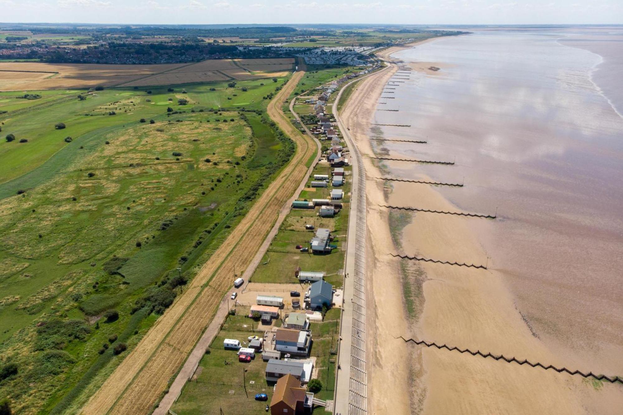 Homely Caravan At Manor Park, Nearby Hunstanton Beach In Norfolk Ref 23039T Exterior photo