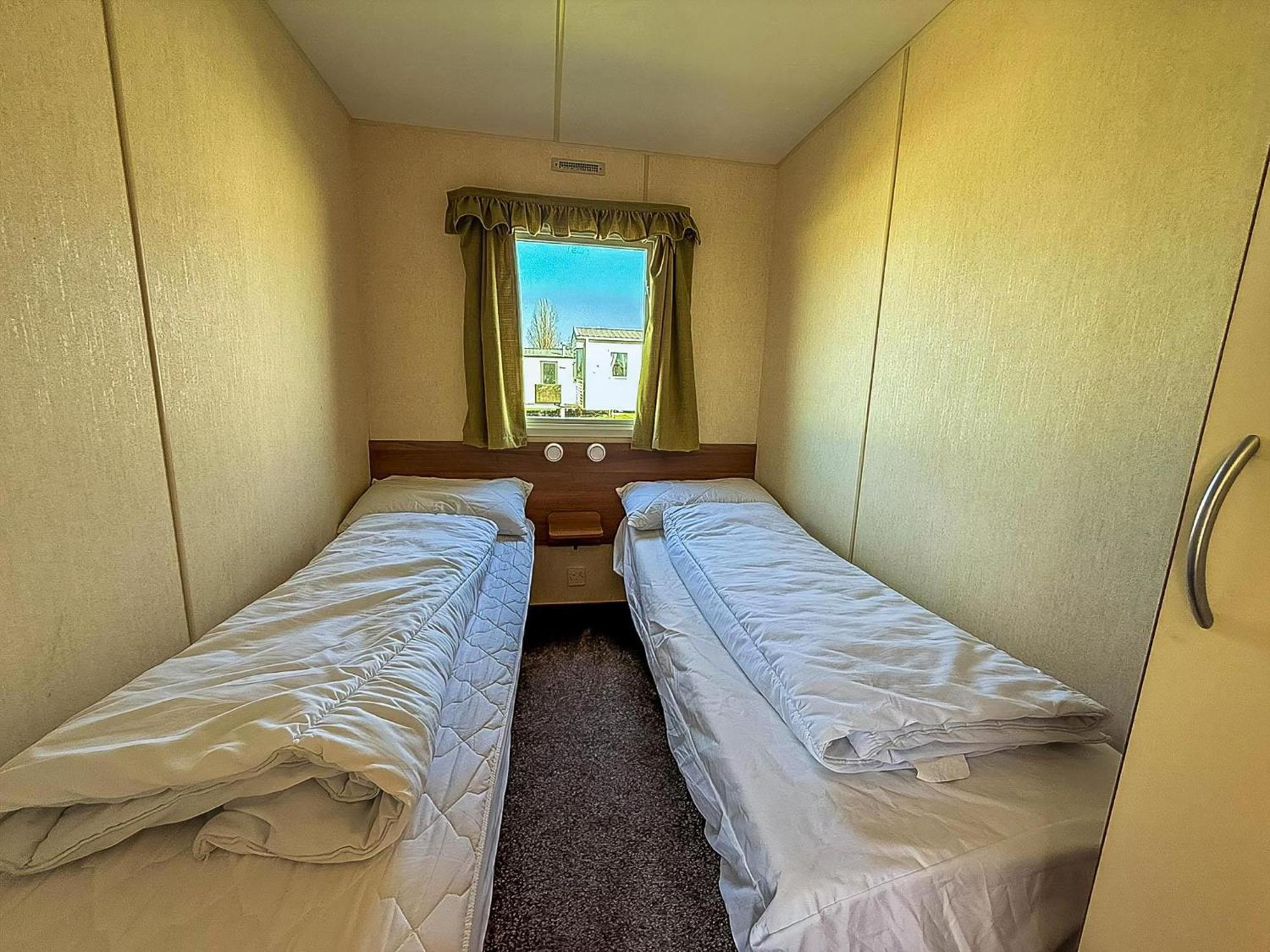Homely Caravan At Manor Park, Nearby Hunstanton Beach In Norfolk Ref 23039T Exterior photo